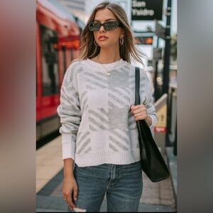 Stylish Gray Patterned Sweater
